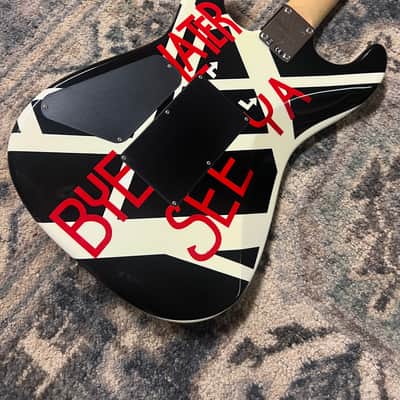 EVH Striped Series "Circles/See Ya" 2010 - 2024 - Gloss Black/White image 4