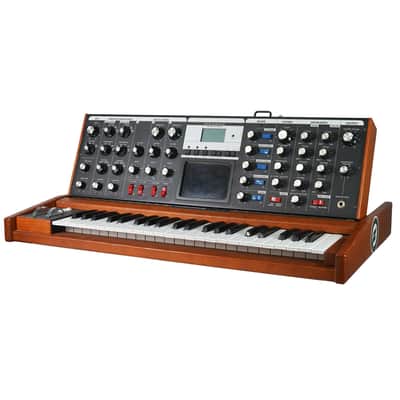 Moog Minimoog Voyager (Used) image 2