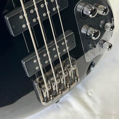 Ibanez SR300E Standard Soundgear Bass 2022 - Metallic Gray Burst image 3