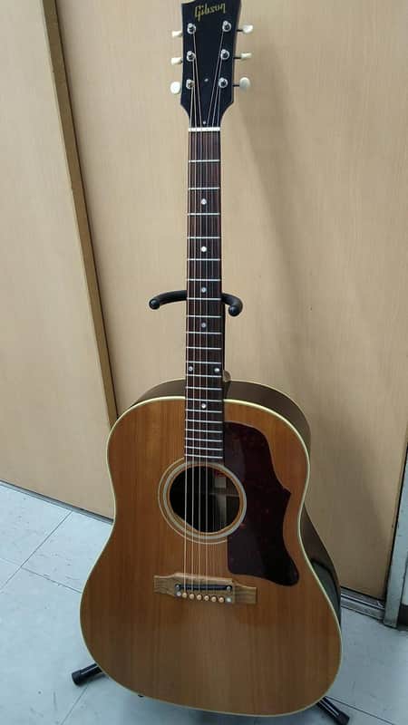 GIBSON Acoustic Guitar 1966 J-50 Vintage Classic