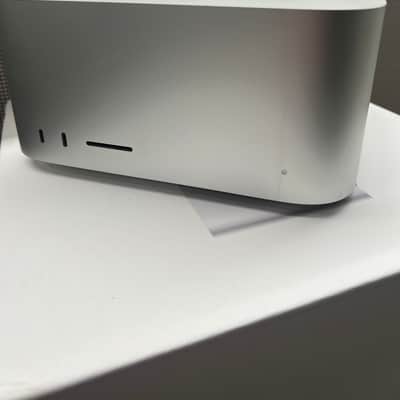 Apple Mac Studio (2022) — M1 Ultra, 128GB Unified Memory, 1TB SSD image 1