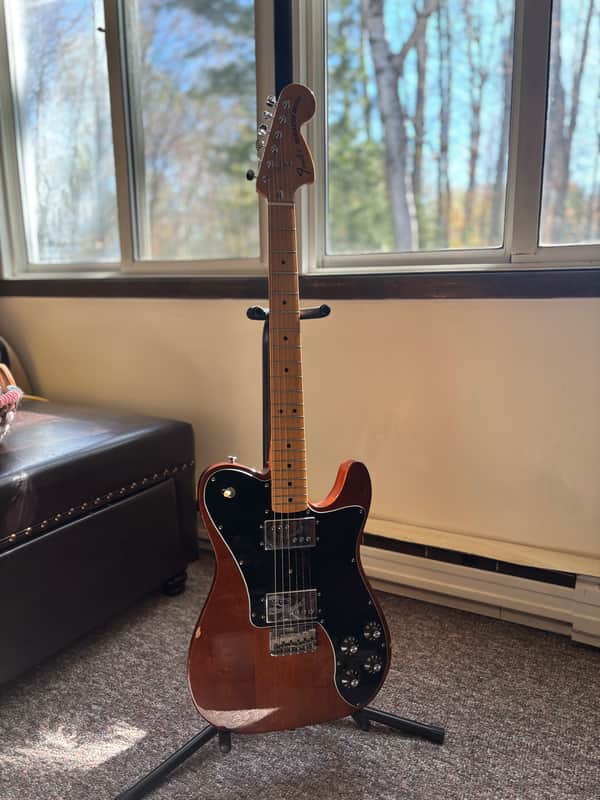 Fender Classic Series '72 Telecaster Deluxe 2007 Walnut Stain w/gigbag