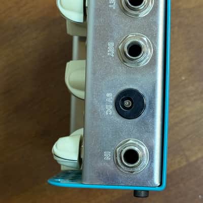 ThorpyFX Deep Oggin Chorus/Vibrato 2018 - Silver/Blue image 2
