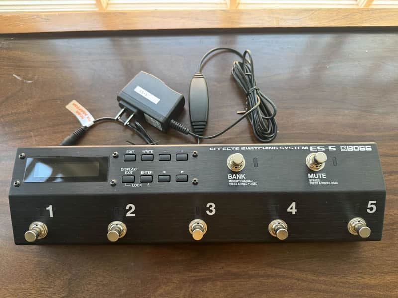 Boss ES-5 Effects Switching System