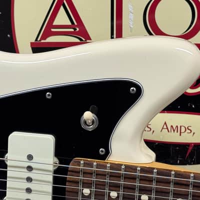 Fender 2016 Limited Edition American Special Jazzmaster Guitar with Bigsby Vibrato + Case 2016 - Olympic White / Rosewood fingerboard image 4