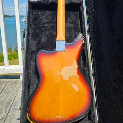 Fender Kurt Cobain Road Worn Jaguar - 3-Color Sunburst image 8