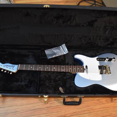 Larrivee Baker T, 2024, OHSC, Immaculate condition , Ice blue metallic image 2