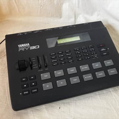Yamaha RY30 RHYTHM PROGRAMMER Drum Machine w/ power supply New Internal Battery
