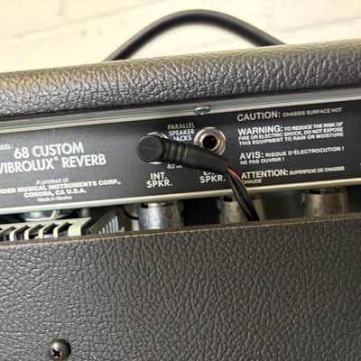 Fender ’68 Custom Vibrolux Reverb 2x10 Valve Combo – Celestion Speakers + Footswitch & Cover Bild 6