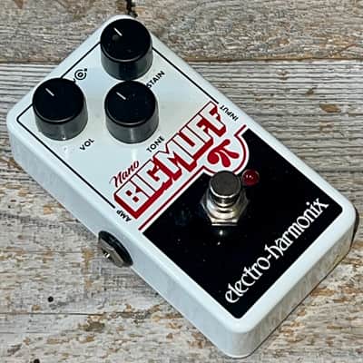 Electro-Harmonix Nano Big Muff Pi Distortion / Sustainer, EHX Mint Condition Support Small Biz and Save a Little Money Buy This one ! image 3