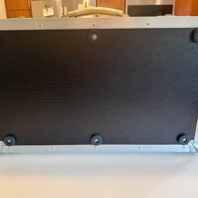 Custom Pedalboards UK Medium Flight Case Pedalboard 2018 - Black/Grey image 11