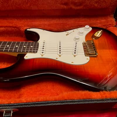 FENDER STATOCASTER 50th ANNIVERSARY LIMITED EDITION S2340 OF 2500 image 1