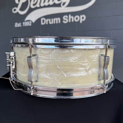 Vintage 60's Ludwig 5x14" Pioneer 6-Lug Snare Drum in White Marine Pearl (Rm4) image 3