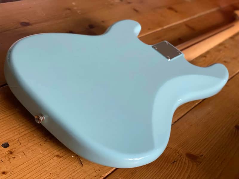 Fender Japan Exclusive Limited Edition Daphne Blue Precision Bass