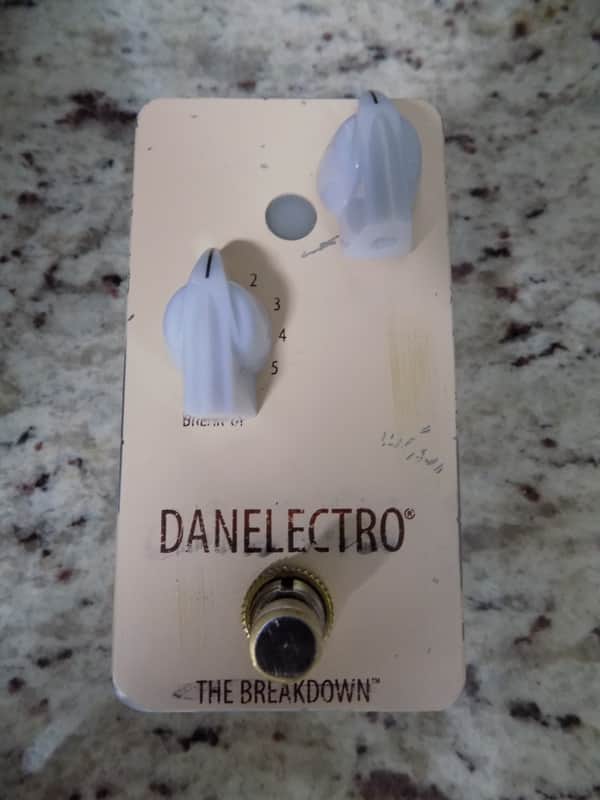 Danelectro The Breakdown