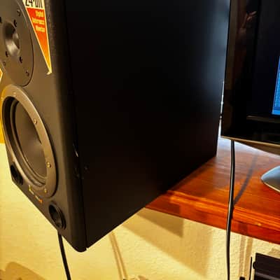 Roland DS-90A Bi-Amped Digital Studio Monitor Pair Digital 24 bit adat coax image 8
