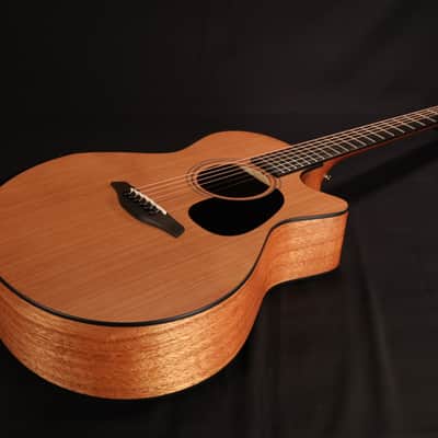 2025 NEW NECK Furch Blue Deluxe Gc-CM a Western Red Cedar / African Mahogany with Case CNR SYSTEM ACTIVE 580 image 2