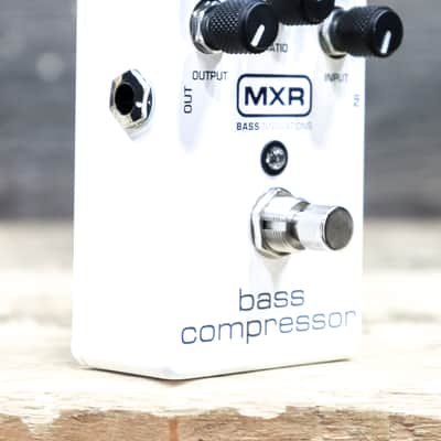 MXR M87 Bass Compressor Classic Studio Transparent Compressor Bass Effect Pedal image 3