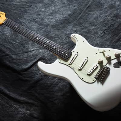 Fender MIJ Traditional II '60s Stratocaster | Reverb Canada