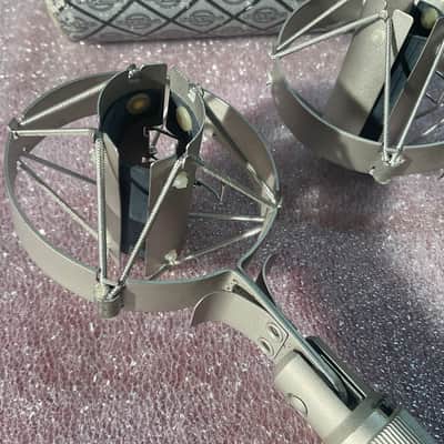 Neumann EA 21 PAIR SHOCK MOUNT VINTAGE ORIGINAL image 1