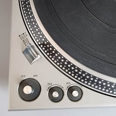 Technics SL-1300 Direct Drive Automatic Player System Turntable 1974 - 1978 - Silver image 4