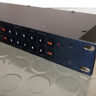 Alesis Midiverb II 16-Bit Digital Effects Processor 1990s - Black image 6
