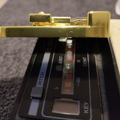 GUYKER GB 506 GOLD 19mm String Spacing 2026 - GOLD image 2