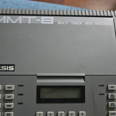 Alesis MMT-8 Multi-Track MIDI Recorder Sampler/Sequencer image 4