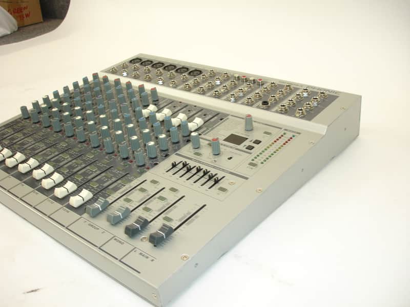 Phonic MM1805X Rackmount Mixer with EFX | Reverb
