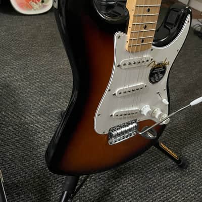 Fender Stratocaster 2000s - Burst image 5