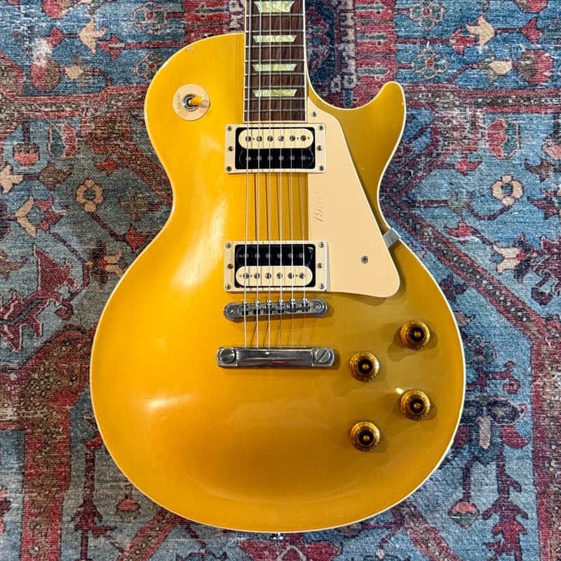 2001 Gibson Les Paul Classic - Goldtop image 1