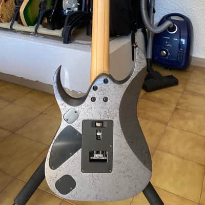 Ibanez RGD2120Z Prestige 2011 BK Aftermath set /original pickups/OHSC/Rare Silver Cobweb Finish image 5