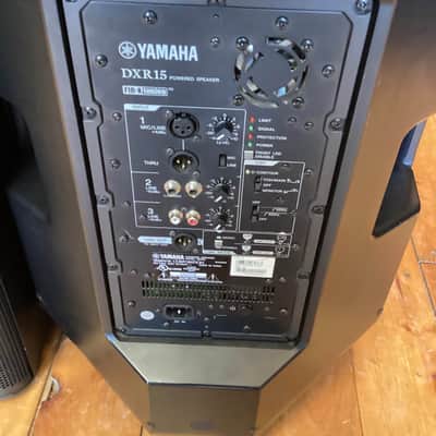 Immagine ( PAIR ) Yamaha DXR15 mkI 2-Way 1100-Watt 15" Active Loudspeaker + ( Cover )  - Very Good Condition - 3