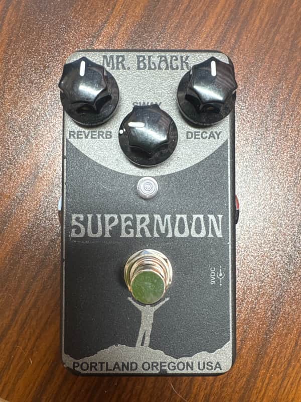Mr. Black Supermoon