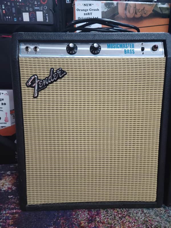 Fender Musicmaster Bass 2-Channel 12-Watt 1x12" Bass Combo 1970s - Silverface Bild 1