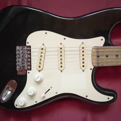 Fernandes  Burny Custom Stratocaster image 8