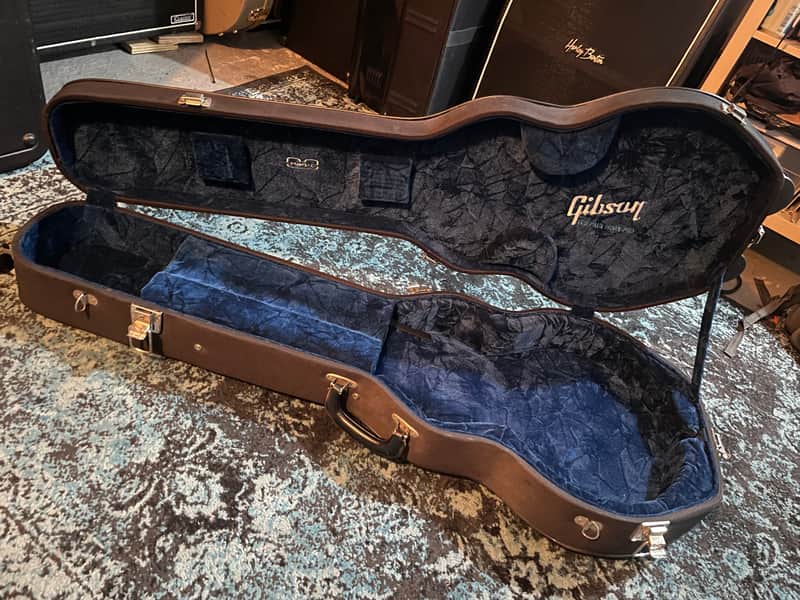 HD.6-X Pro Digital Les Paul Premium Rolling Case - Black / Blue Interior image 1