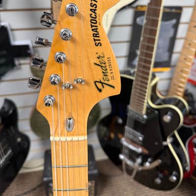 Vintage Fender Stratocaster 1979 - Black Strat image 3