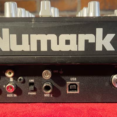 Numark Mixdeck Express DJ Controller image 13