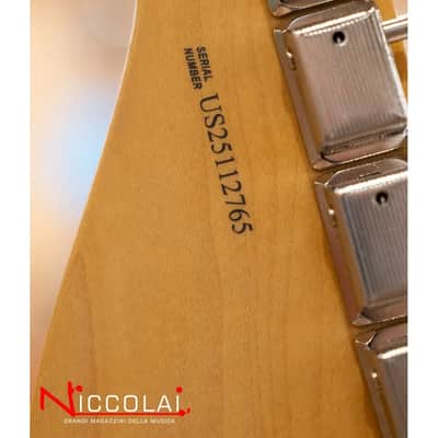Fender American Professional Classic Stratocaster, Maple Fingerboard, Faded Lake Placid Blue image 18
