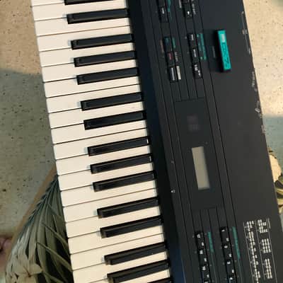Yamaha DX7s 87-90s Good Shape - New Battery image 4