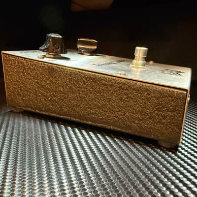 Guild Foxey Lady 2-Knob Fuzz 1960s - Silver image 11