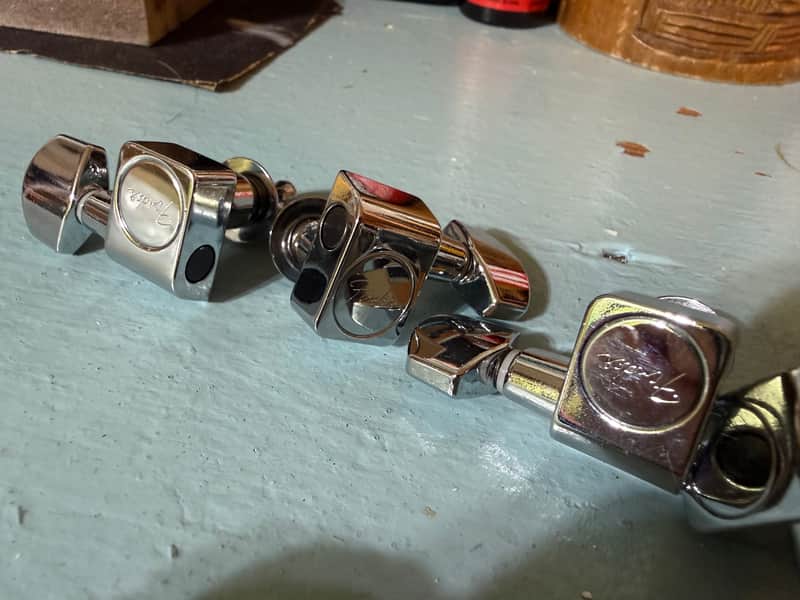 Fender Modern Tuners 10mm 2022 - Chrome image 1