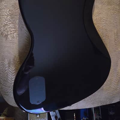Fender Jazz bass deluxe/2001/ gloss black.Rare! image 3