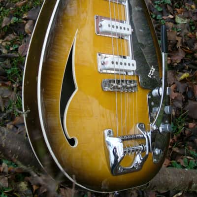 Vox Spitfire teardrop MK VI 1967 - lacquer image 5