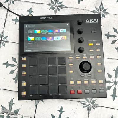 Akai MPC One Standalone MIDI Sequencer image 2