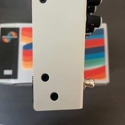 Hologram Electronics Microcosm image 5