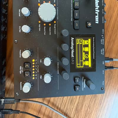 Elektron Analog Heat MKII MINT Stereo Processor with USB Interface 2018 - Black image 1
