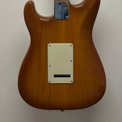 Fender American Performer Stratocaster 2019 - Honey Burst image 4