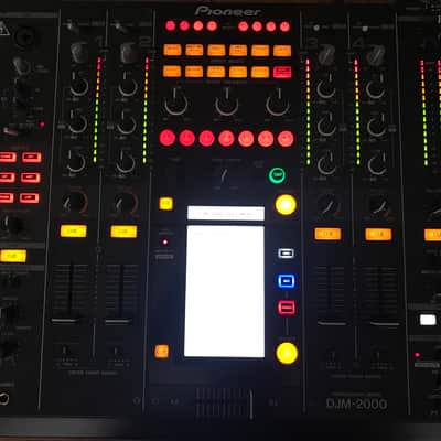 Pioneer DJM-2000 w/ Flight Case image 6